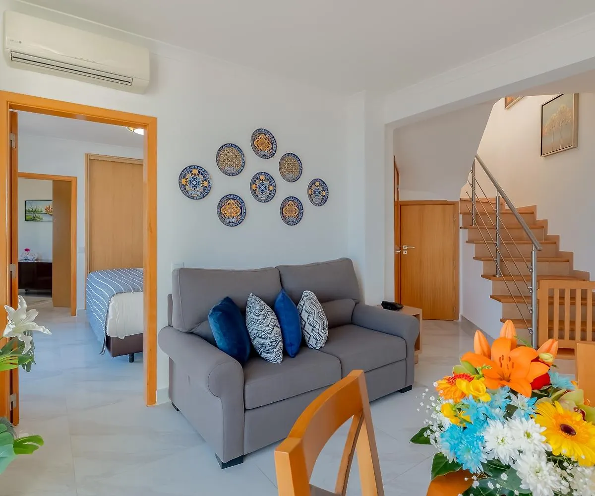 ホテル Monicca Collection Suites&Resi アルブフェイラ